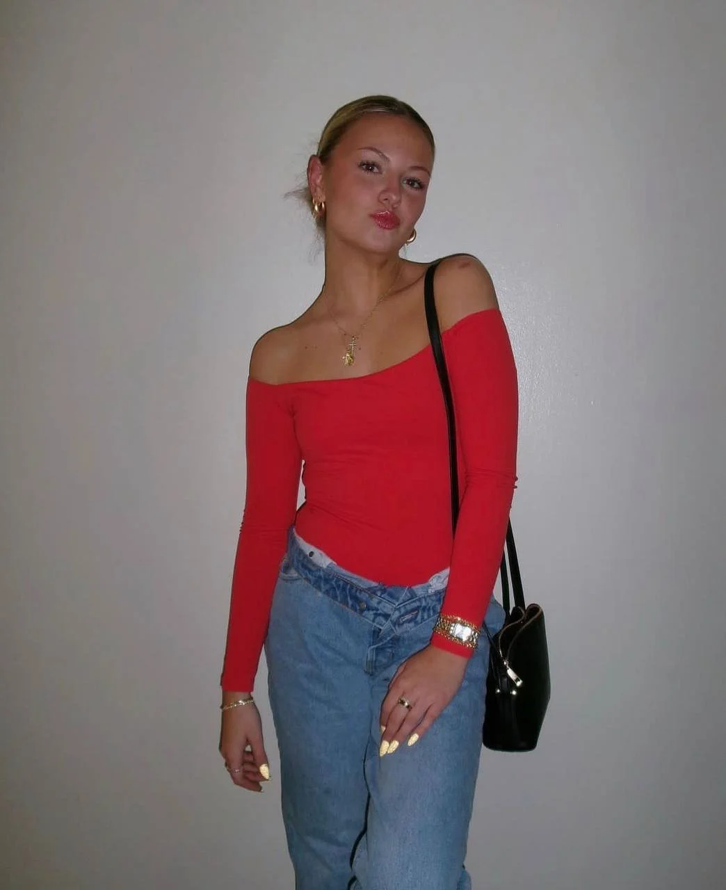 Sexy blonde webslut teen Sarah image 12