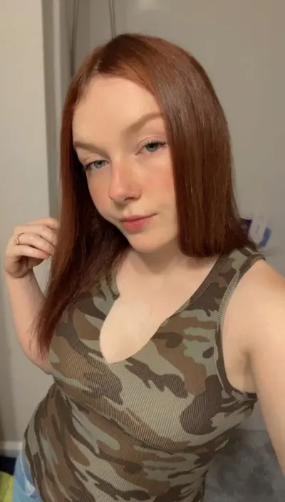Pretty slut Selina kik leakHoez2 cover image