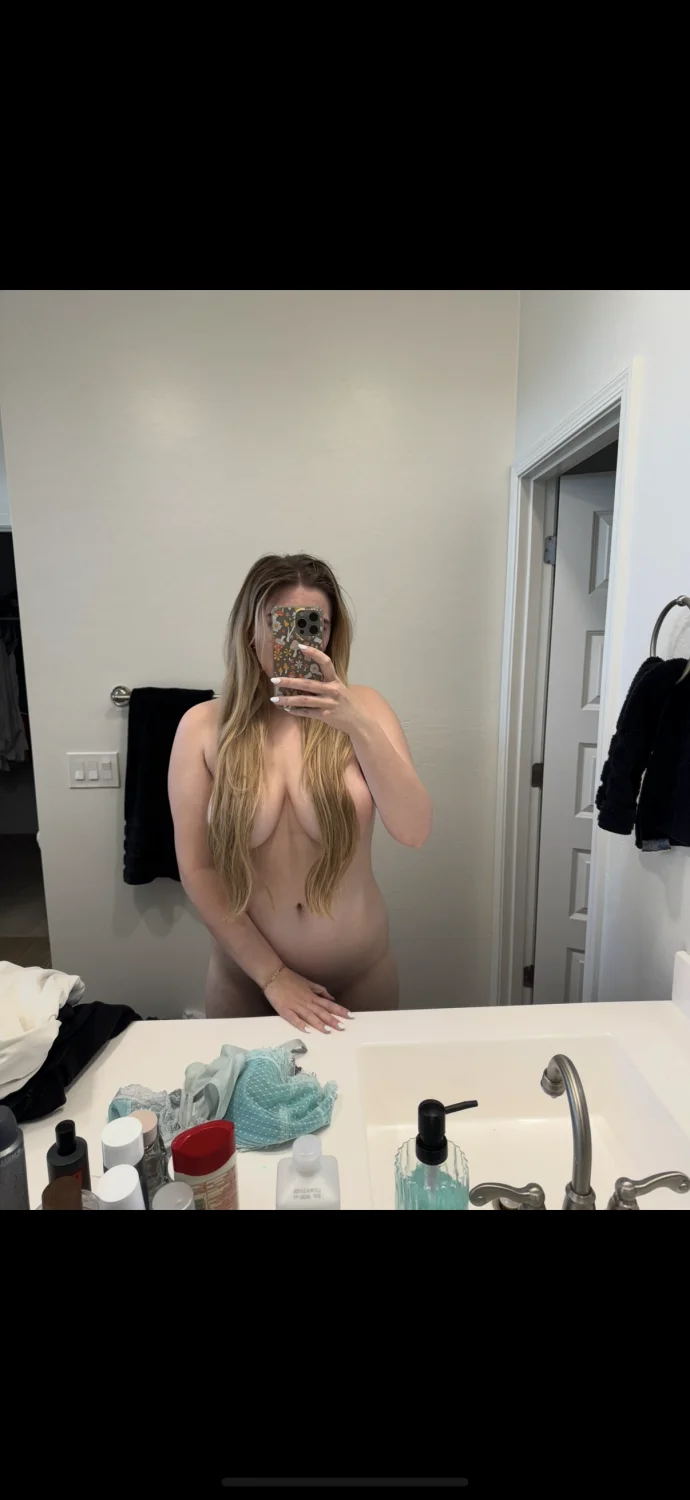 Someone’s perfect girlfriend exposed image 3