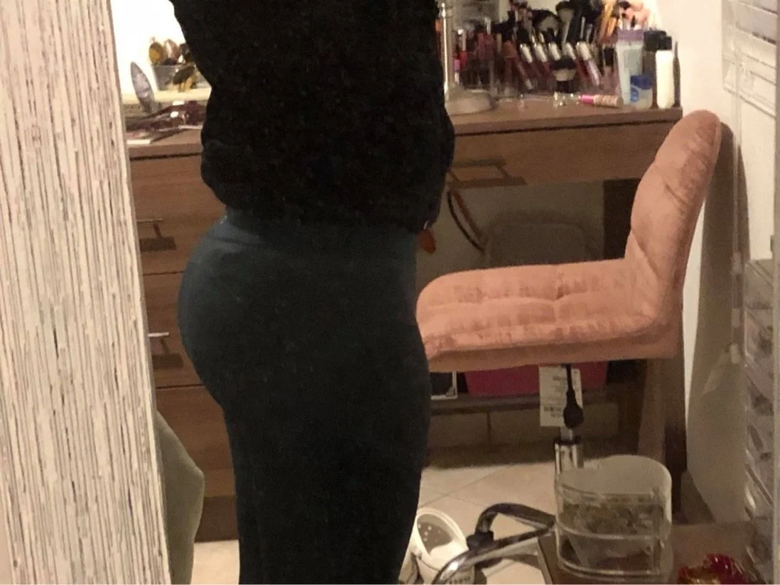 chick shows off her nice ass image 8