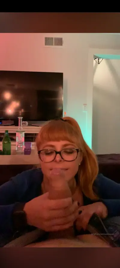 Penny's Ginger 🍪 pt.1 (Blowjob) cover image