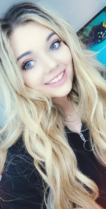 Sydney Rose image 15