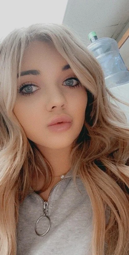 Sydney Rose image 19