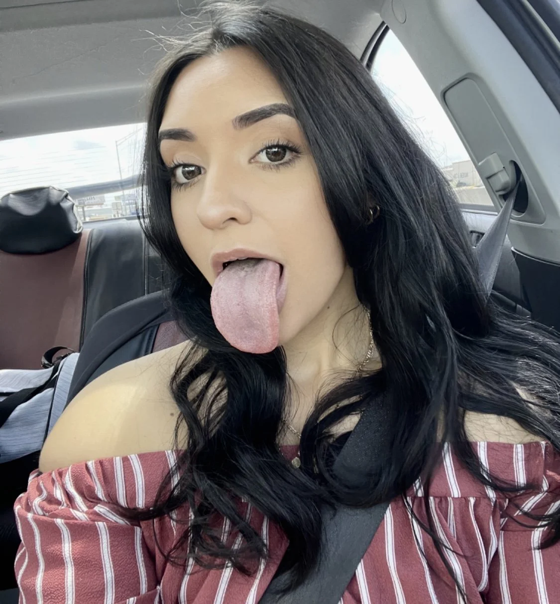 Gorgeous latina with an incredible tongue is begging to get throatfucked main image
