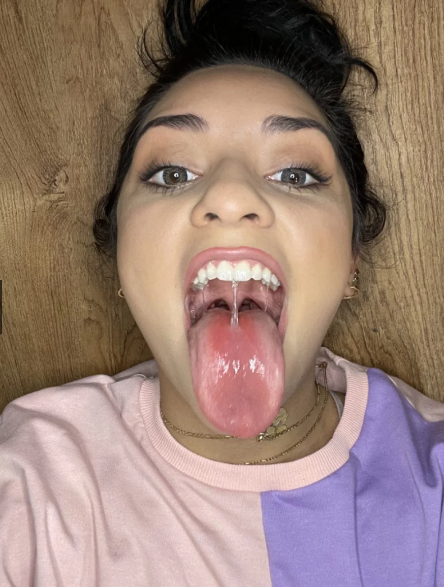 Gorgeous latina with an incredible tongue is begging to get throatfucked image 38