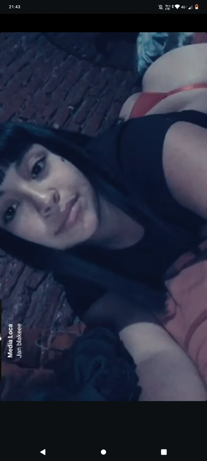 Puta image 19