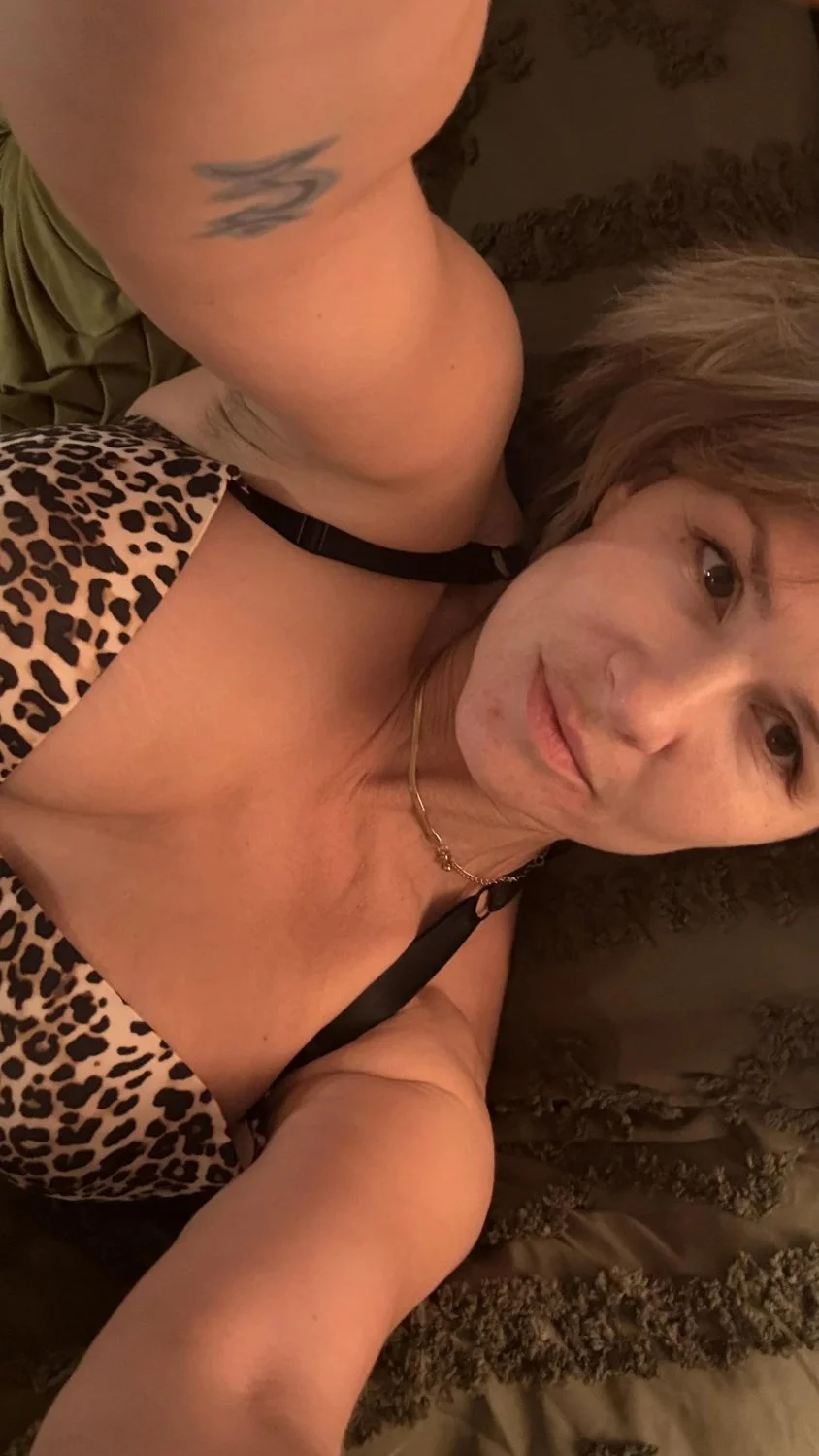 Kelly image 22
