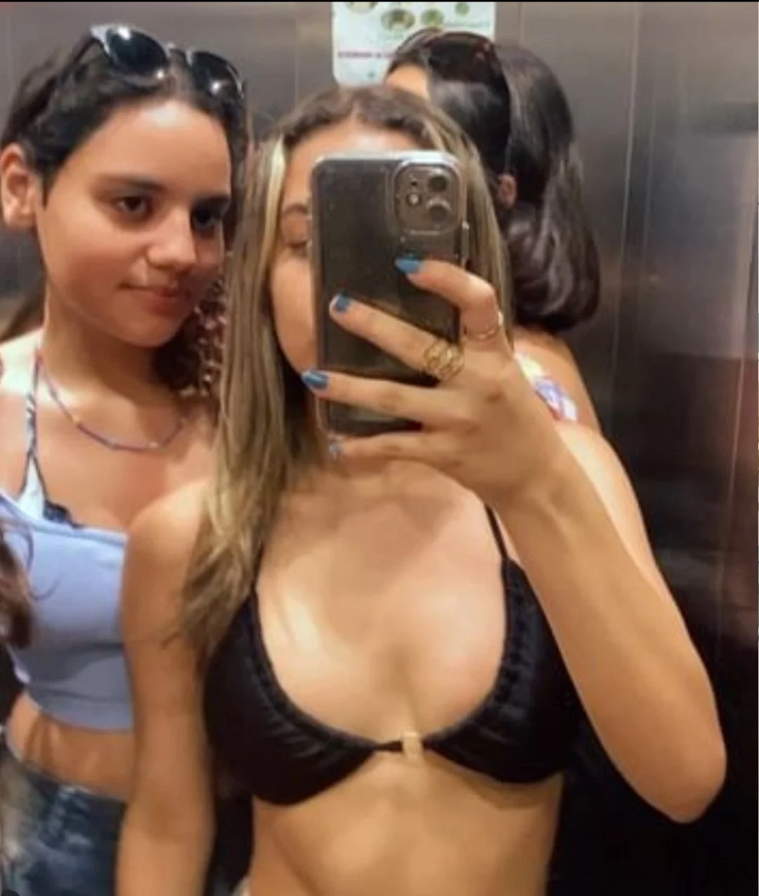 Julia Novinha de Recife image 2