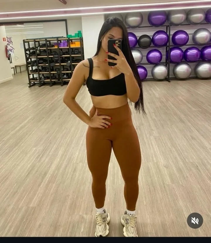 Morena novinha fitness coxuda image 7