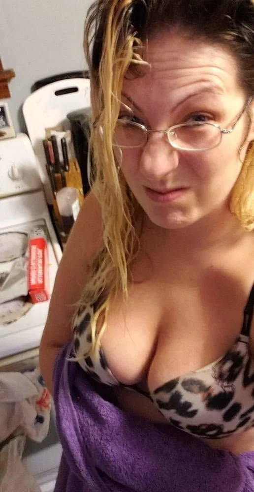 Blonde milf slut image 6