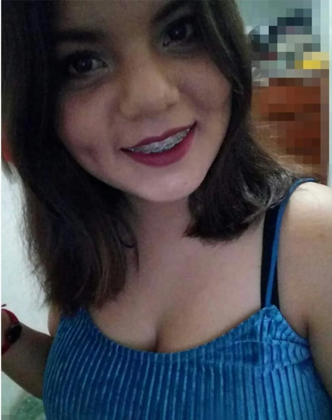 Putita mexicana tetona de 18 años main image