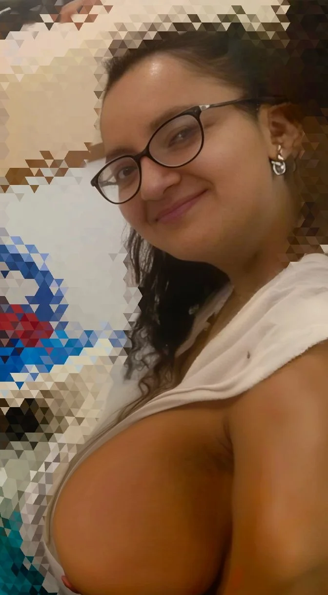 Tetonas latinas grandes de las redes sociales image 19