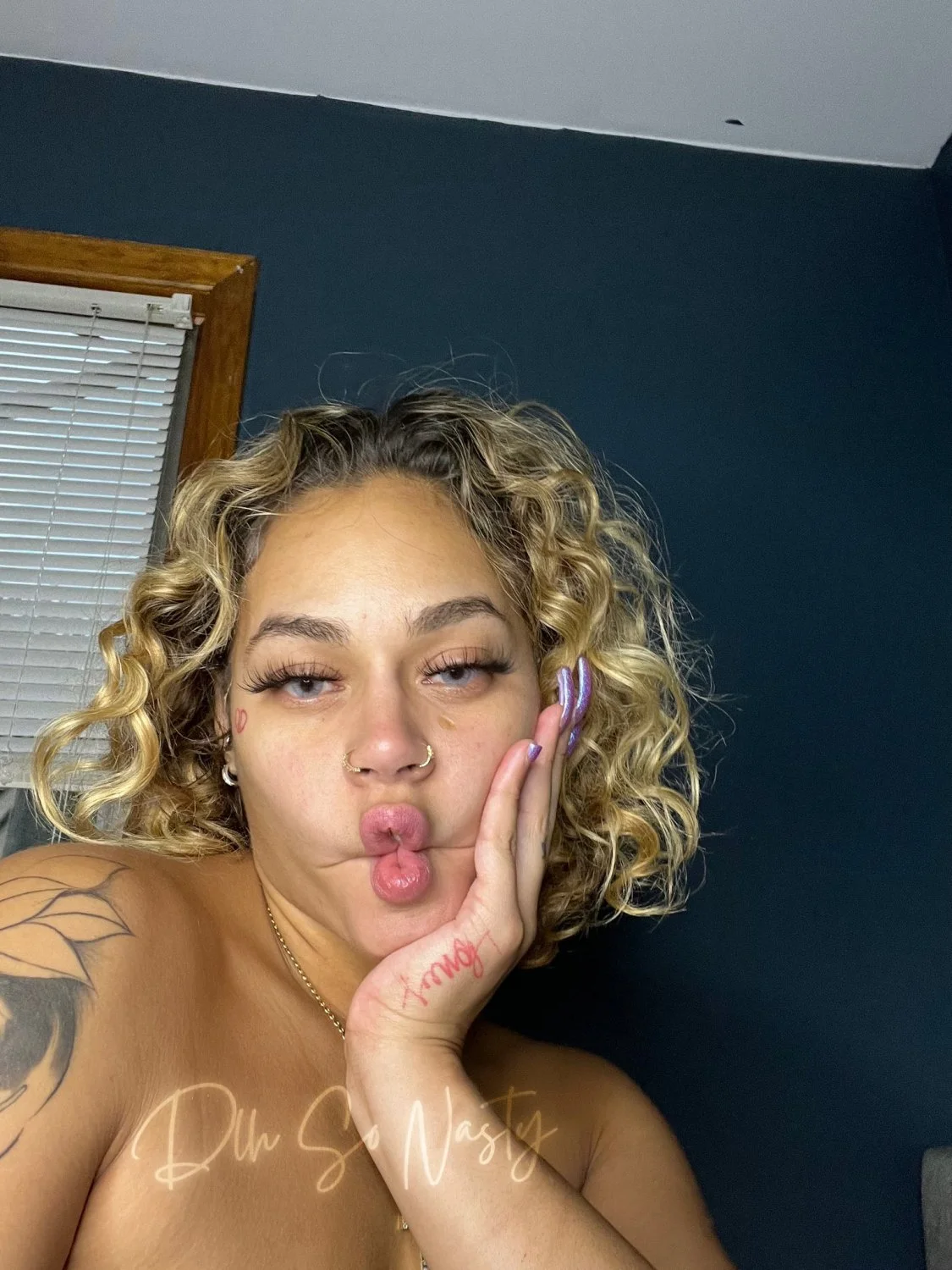 Curly Ass image 3