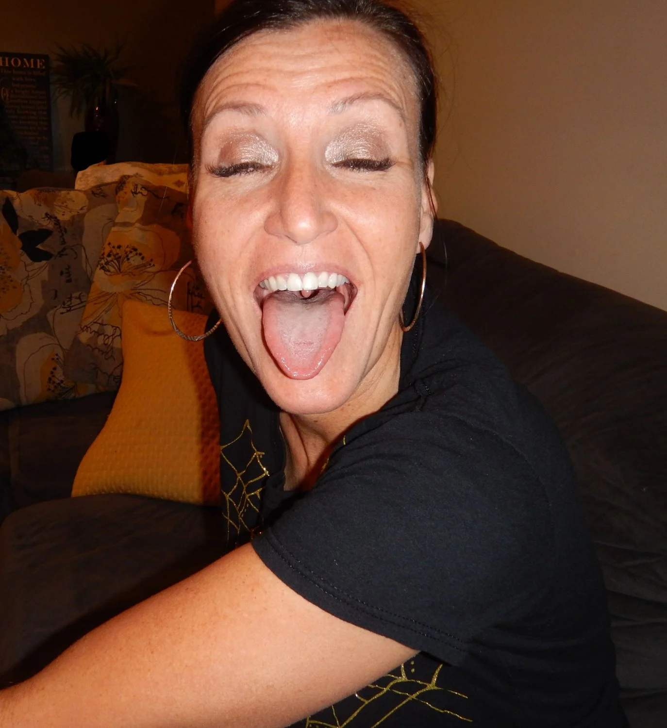 Mormon wife for all to see and cum to image 7