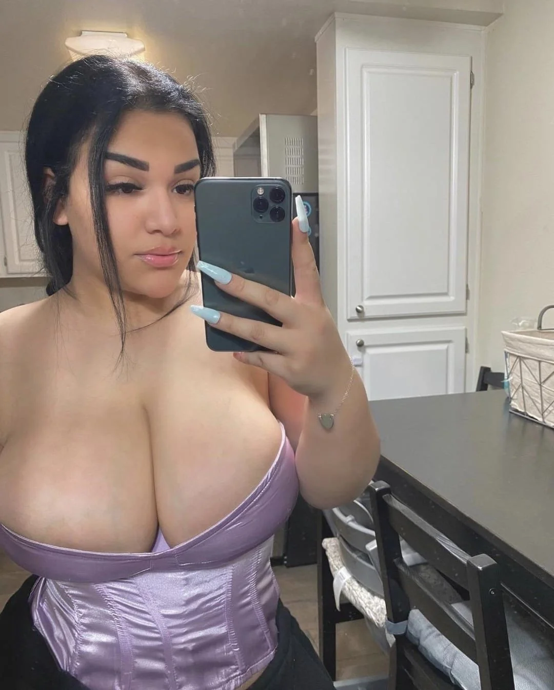 Mari - big tit ex from Cali exposed image 3