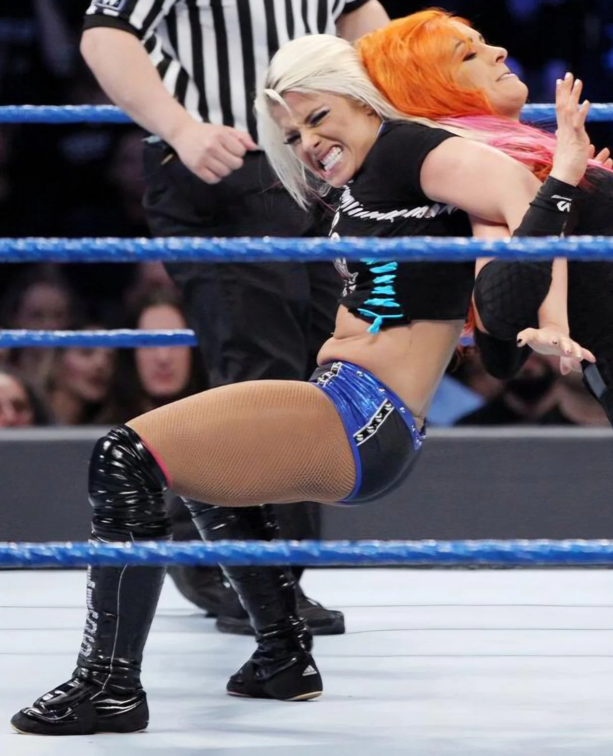 Los Muslos Gruesos de Alexa Bliss🥵cuando los muslotes de Alexa eran más gruesos que su abdomen🔥💦 image 8