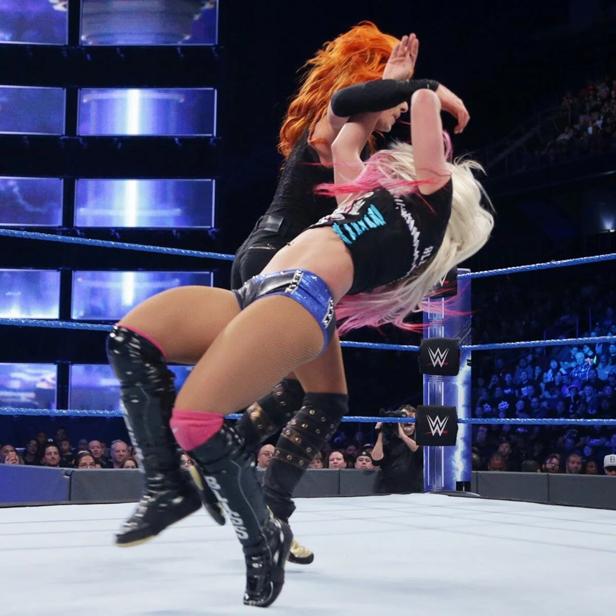 Los Muslos Gruesos de Alexa Bliss🥵cuando los muslotes de Alexa eran más gruesos que su abdomen🔥💦 image 9