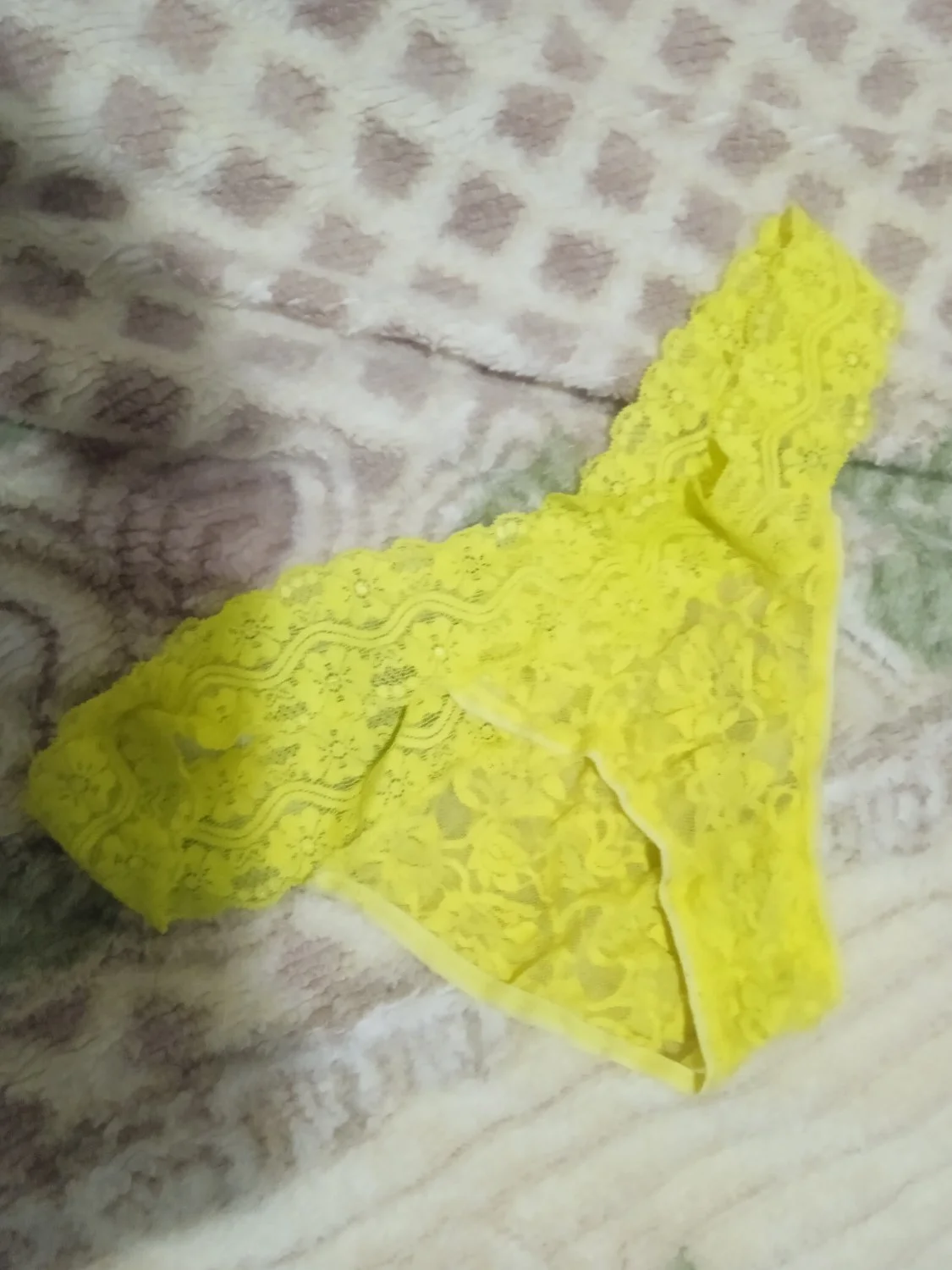 Mais fotos das calcinhas da minha mãe main image