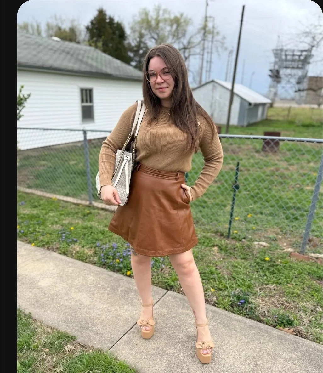 Hairy Chubby Wife image 30