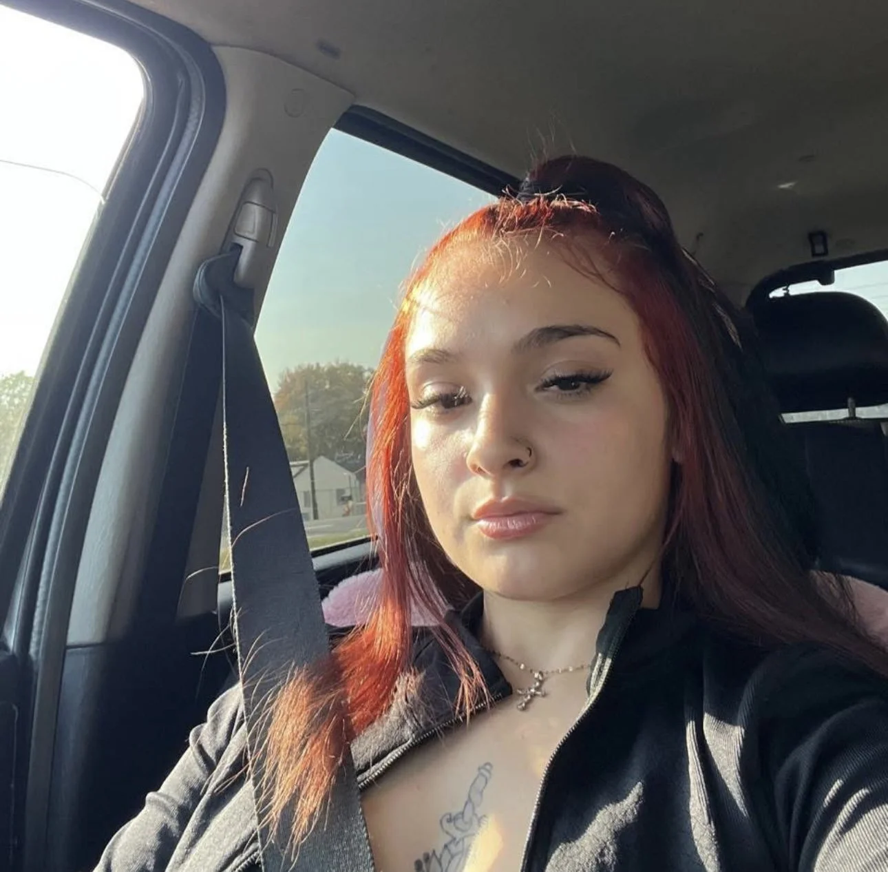 My babygirl Julia spreading her ass 🥰 main image