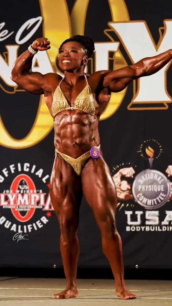 Mrs Givan, the scent of her muscle armpits makes all judges explode image 2