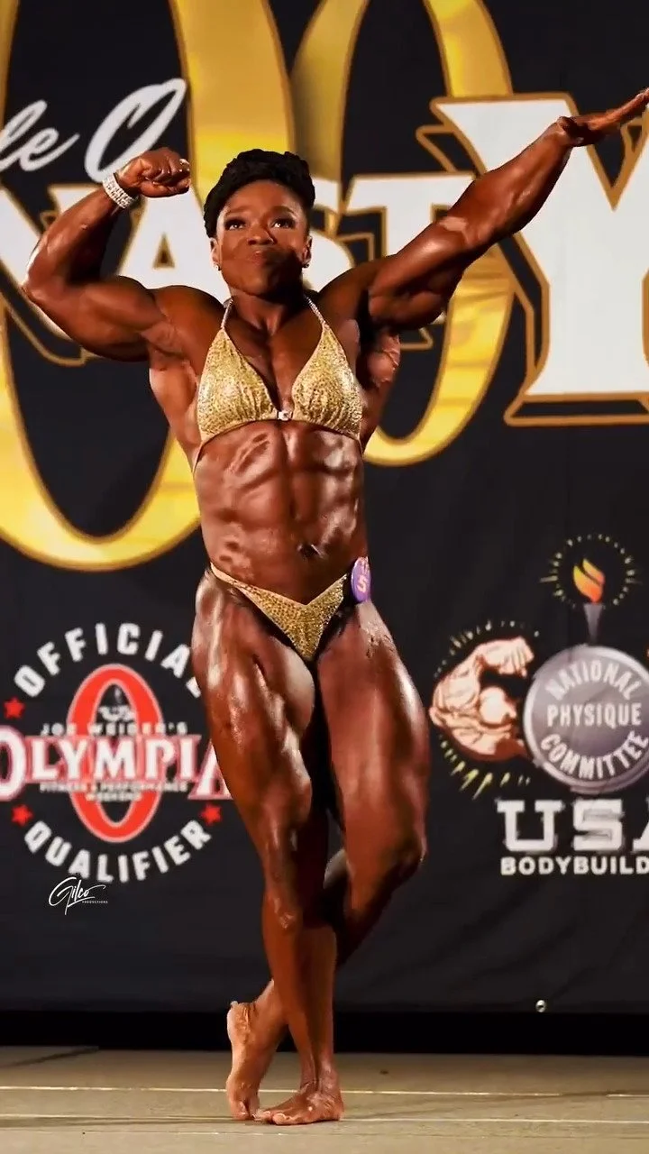 Mrs Givan, the scent of her muscle armpits makes all judges explode image 35