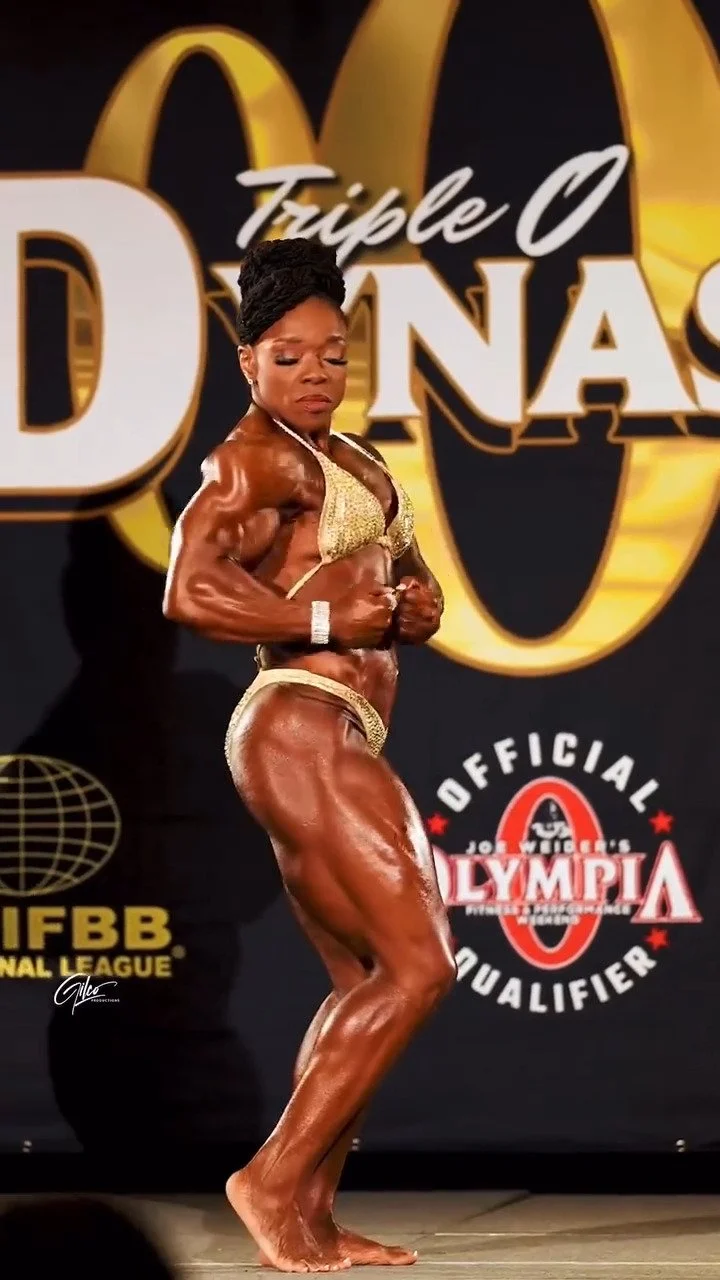 Mrs Givan, the scent of her muscle armpits makes all judges explode image 37