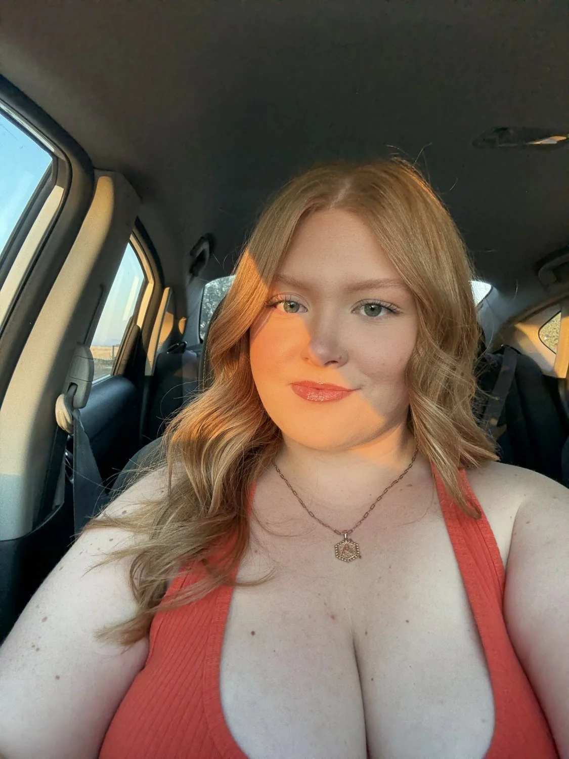 BBW redhead Ariel image 16