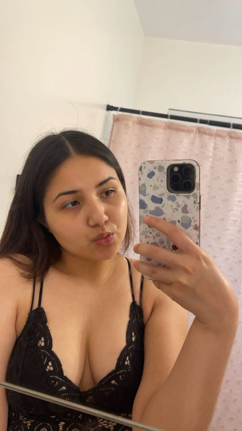 Teen slut Alyson - Porn image 1