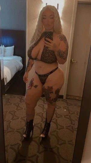 Stupid Thick Adult Actress Marilyn Melons image 11