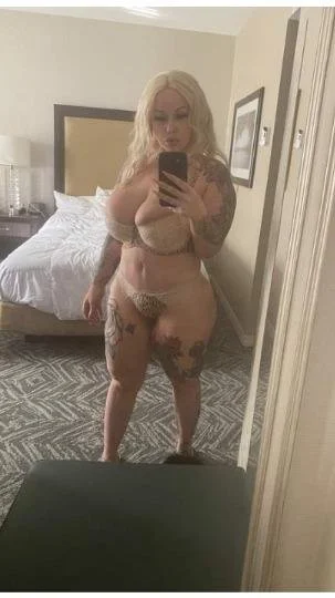 Stupid Thick Adult Actress Marilyn Melons image 17