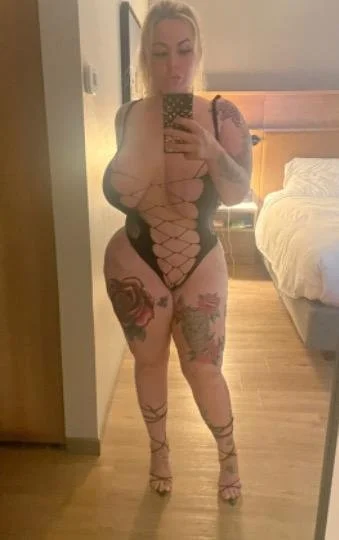 Stupid Thick Adult Actress Marilyn Melons image 4