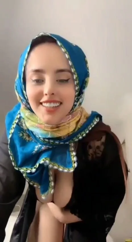 Hijab arab slut showing sexy lingerie image 2