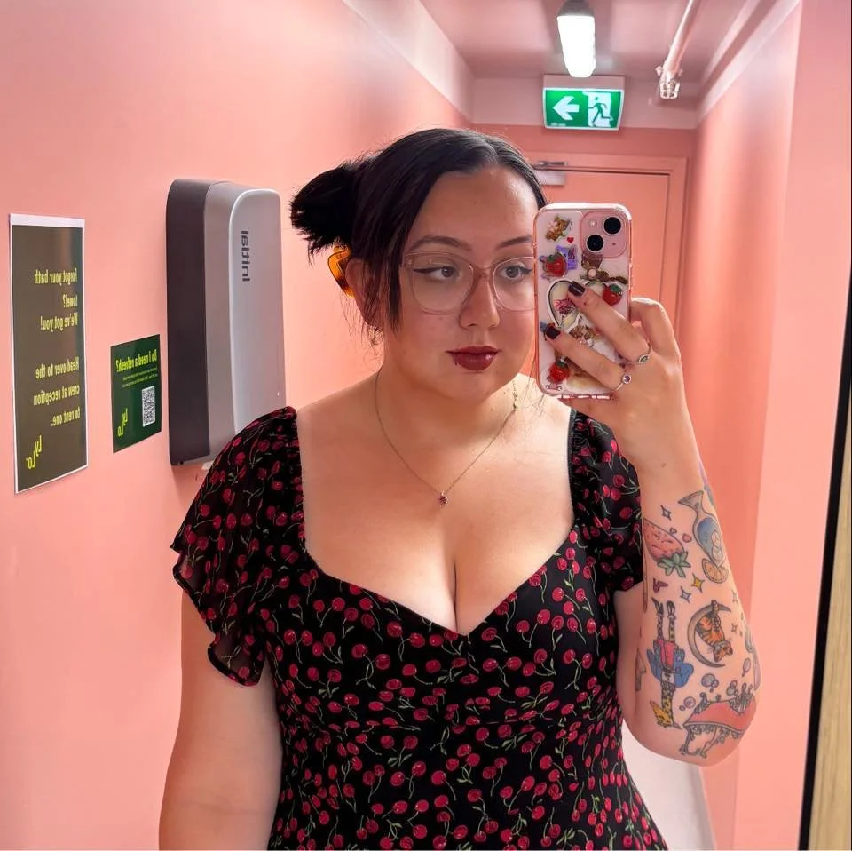 big breasted upcoming scholar Yasmine main image
