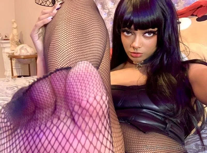 Goon To This Ebony Goddess image 12