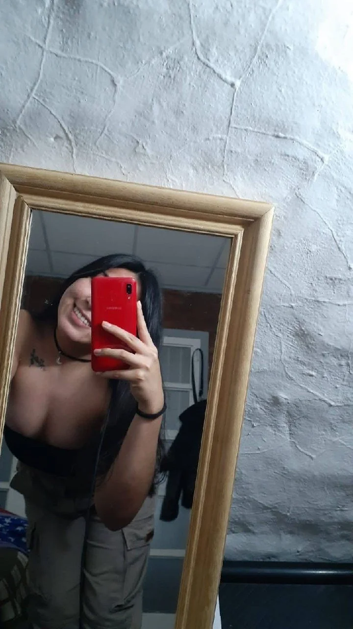 Pendeja argentina mostrandole todo al amigo del ex image 8