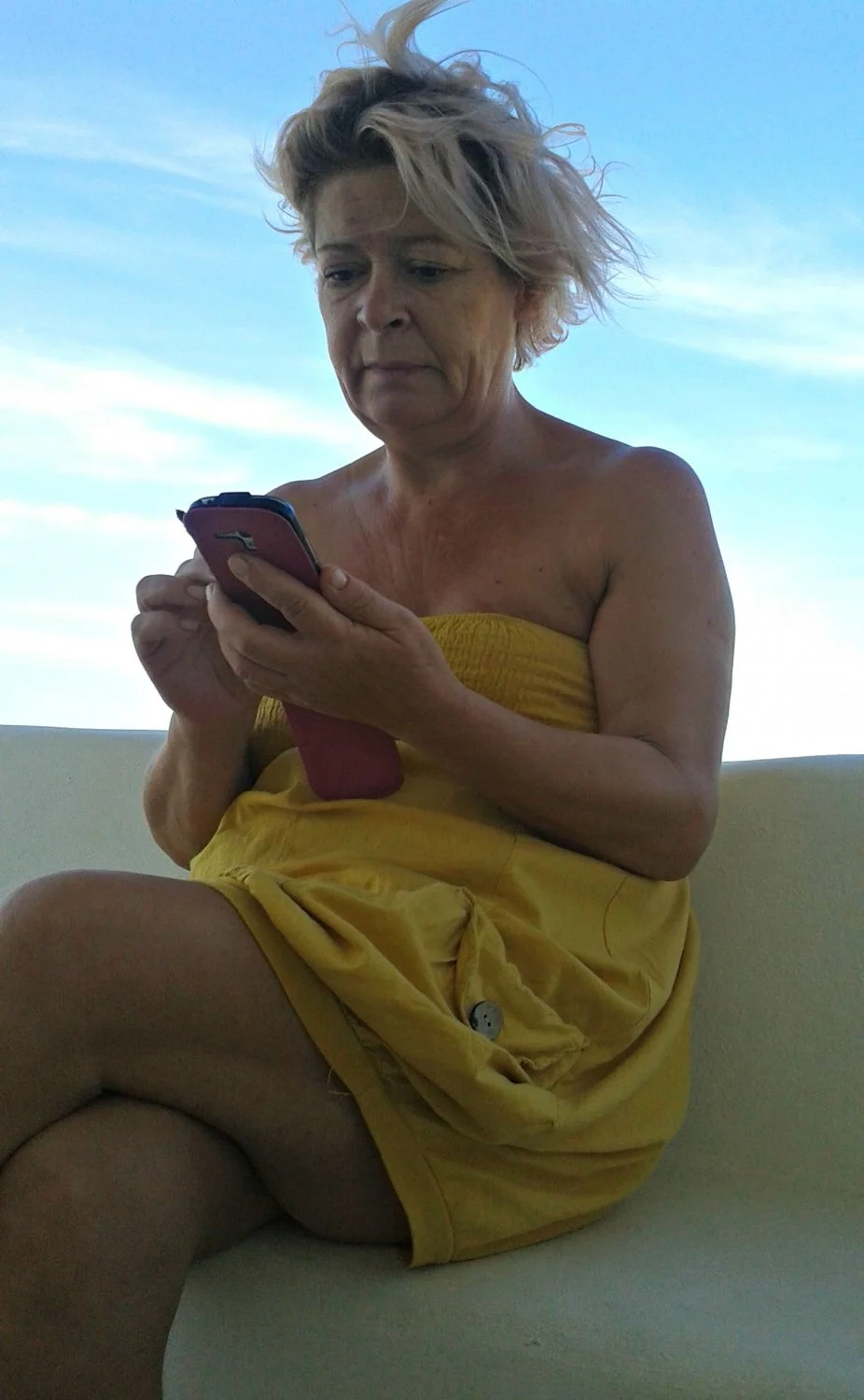 Yellow main image