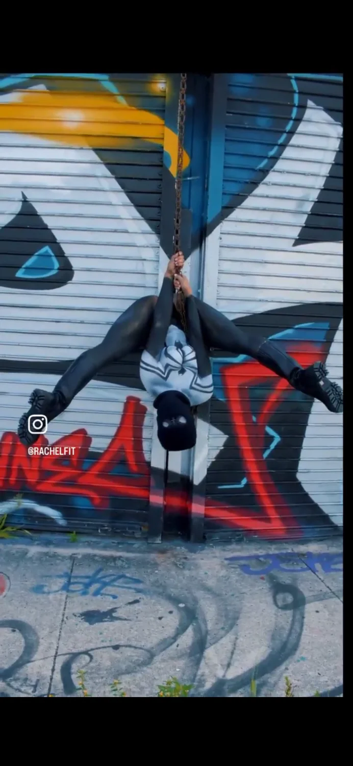 Sexy flexi spider girl 🥵🕷️ image 14