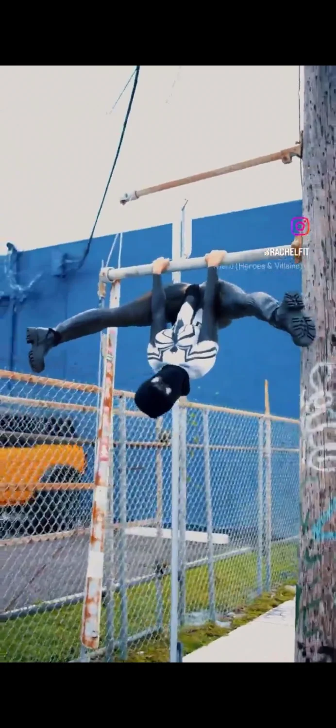 Sexy flexi spider girl 🥵🕷️ image 15