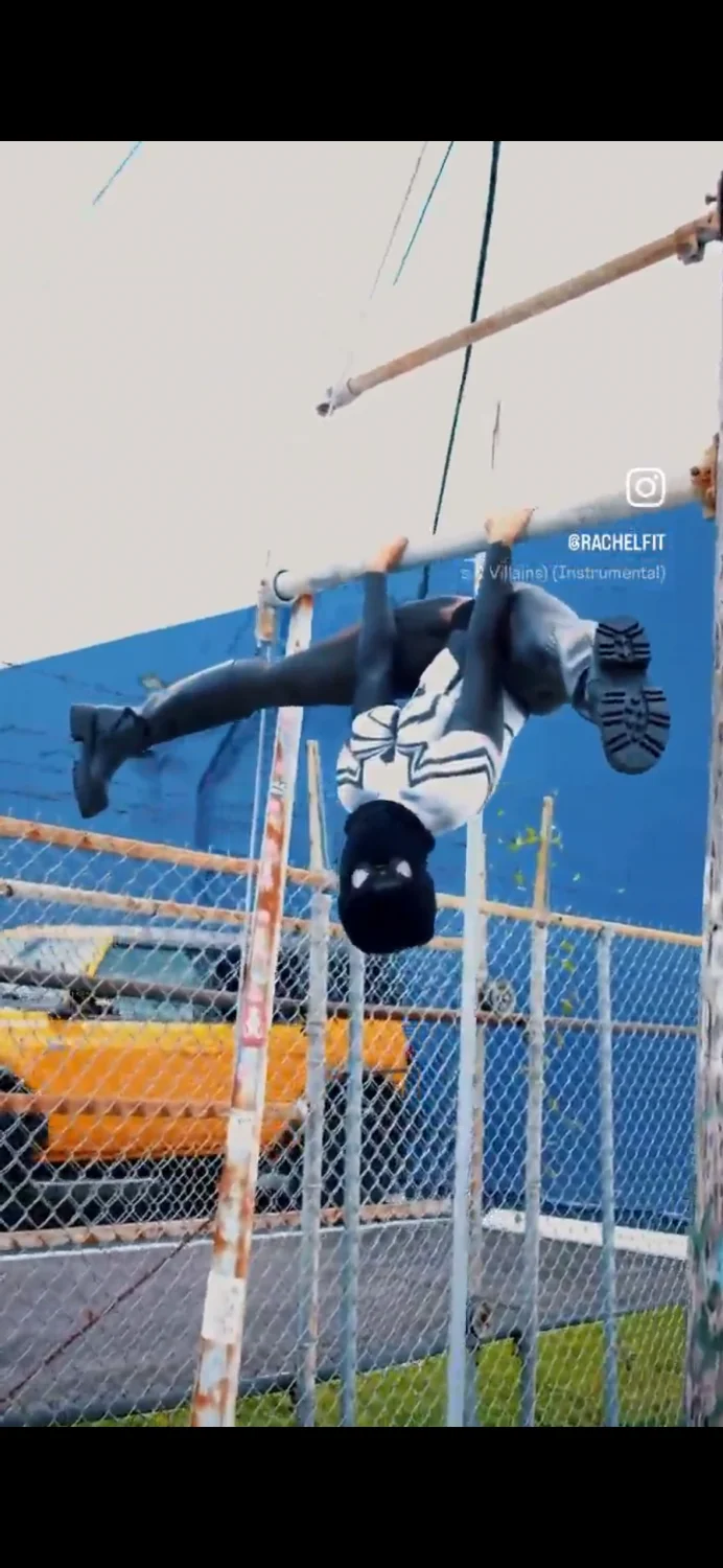 Sexy flexi spider girl 🥵🕷️ image 16