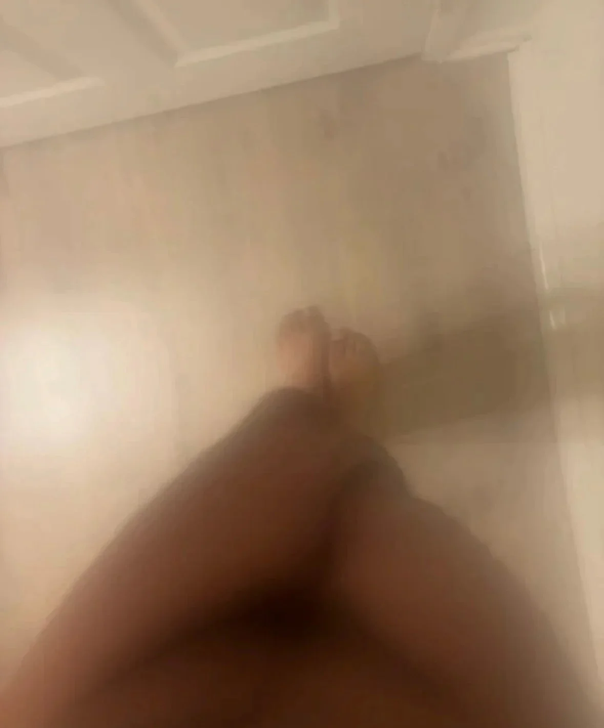 She send me this pic but doesn't know I've posted her image 2