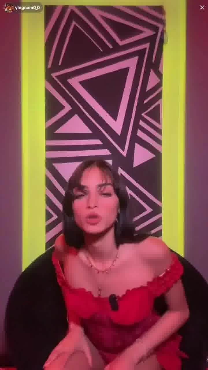 tiktok live petite dancing image 4