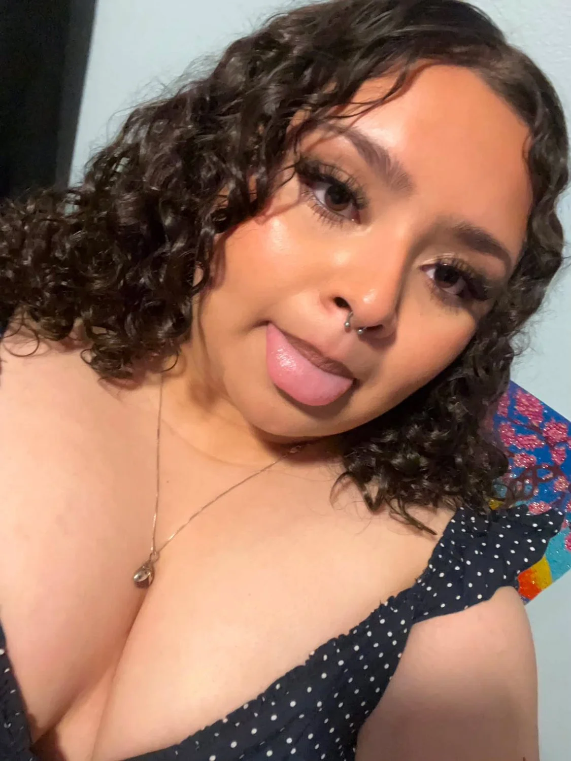 need a bull for my chubby latina queen image 3
