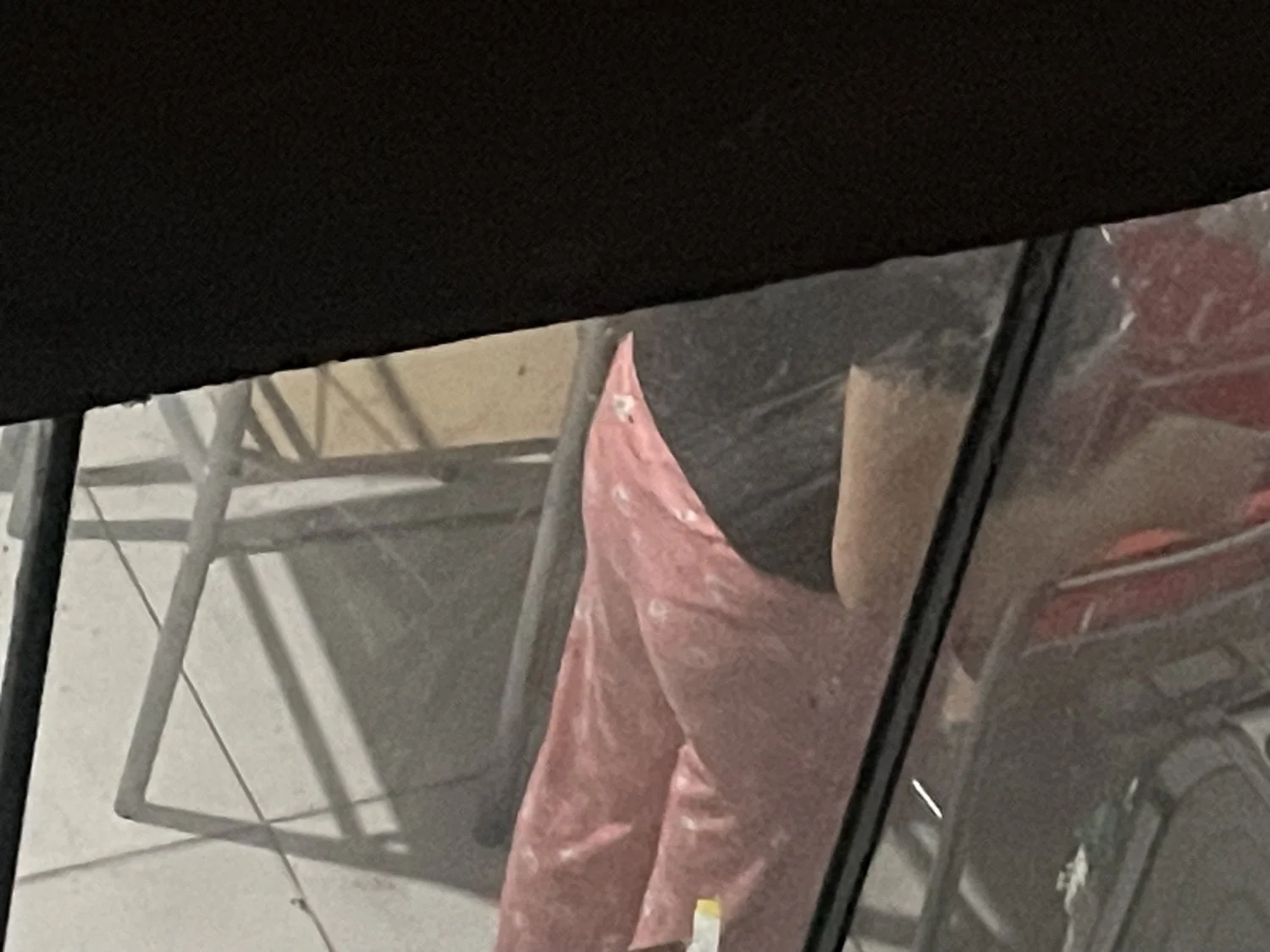 Espío a mi vecina buenota bañándose image 12