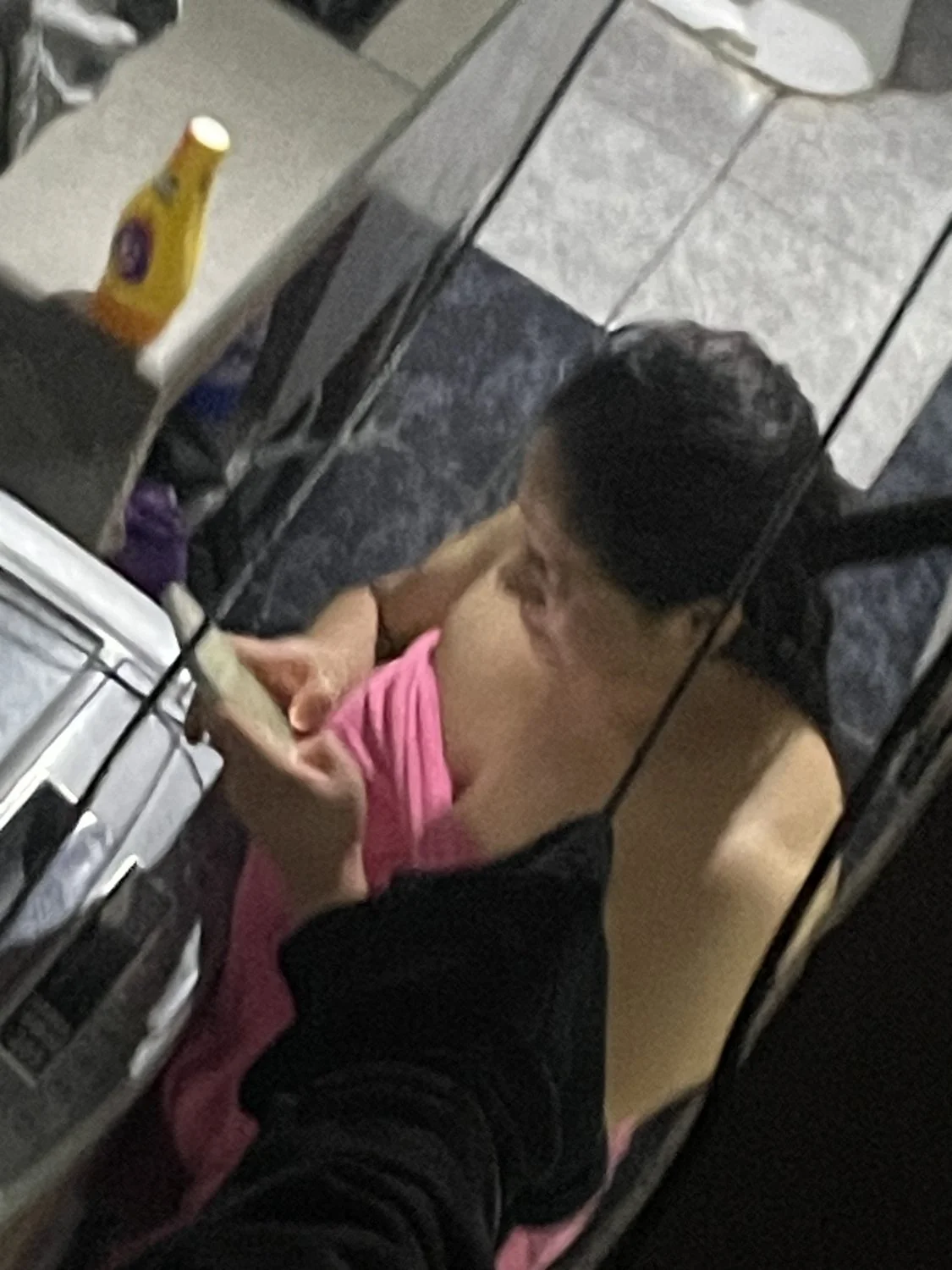 Espío a mi vecina buenota bañándose image 28