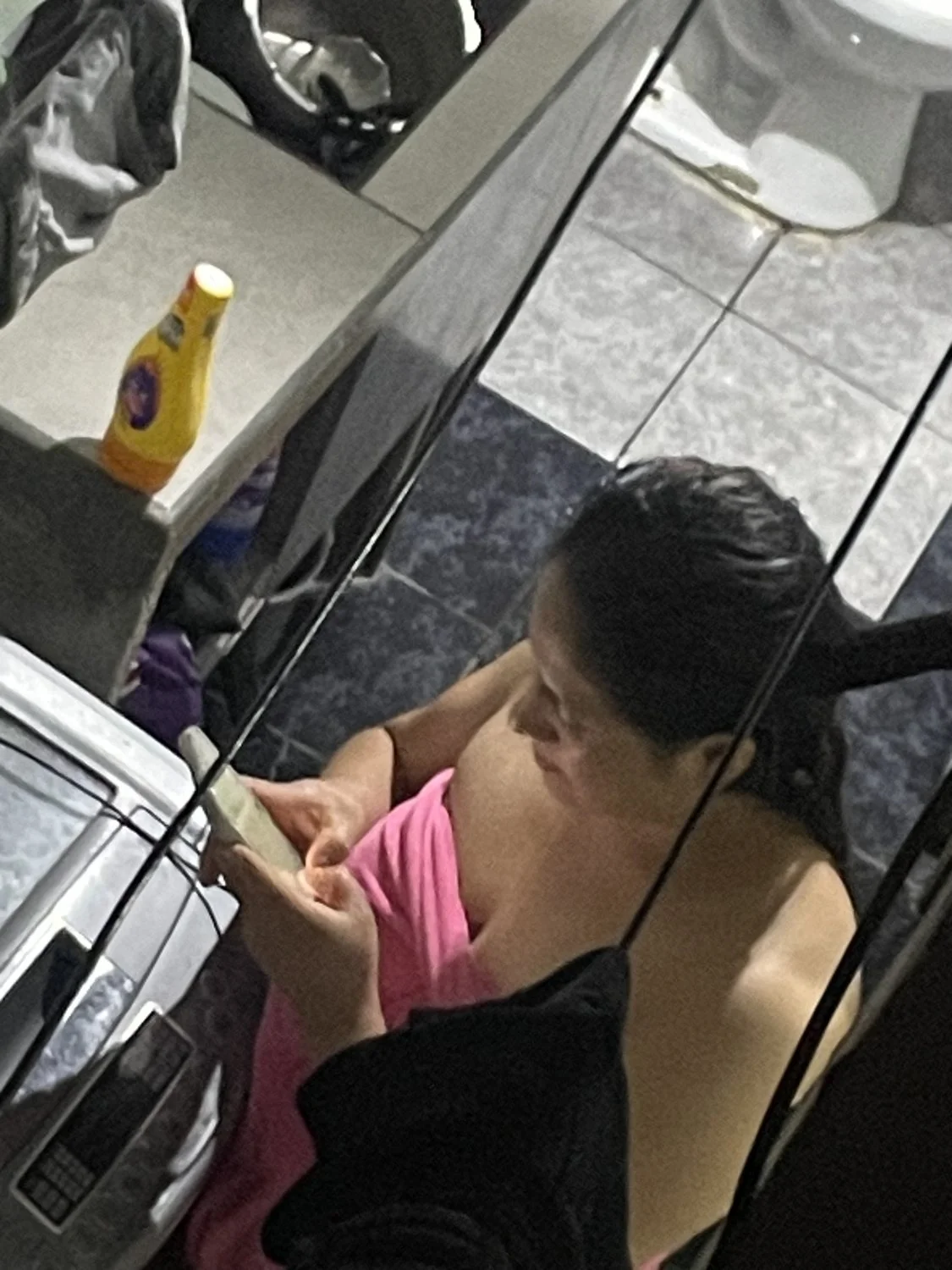 Espío a mi vecina buenota bañándose image 29