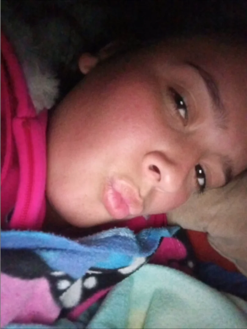Perla desperate for dollars and still looking for a rich man to put his sweet lips on his cock main image