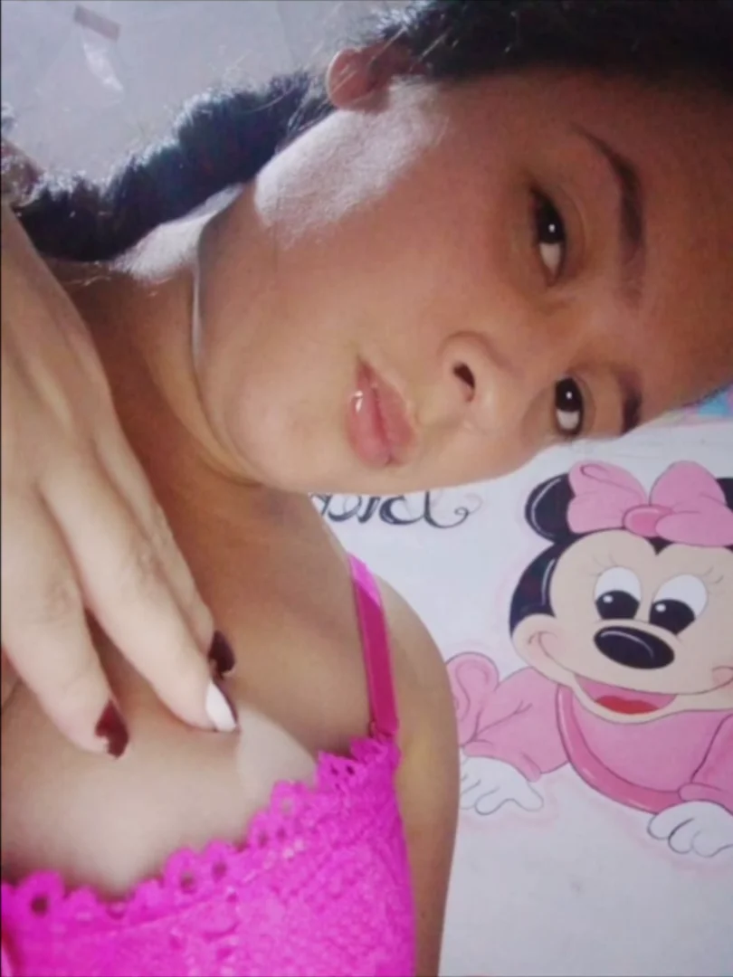 Perla desperate for dollars and still looking for a rich man to put his sweet lips on his cock image 2