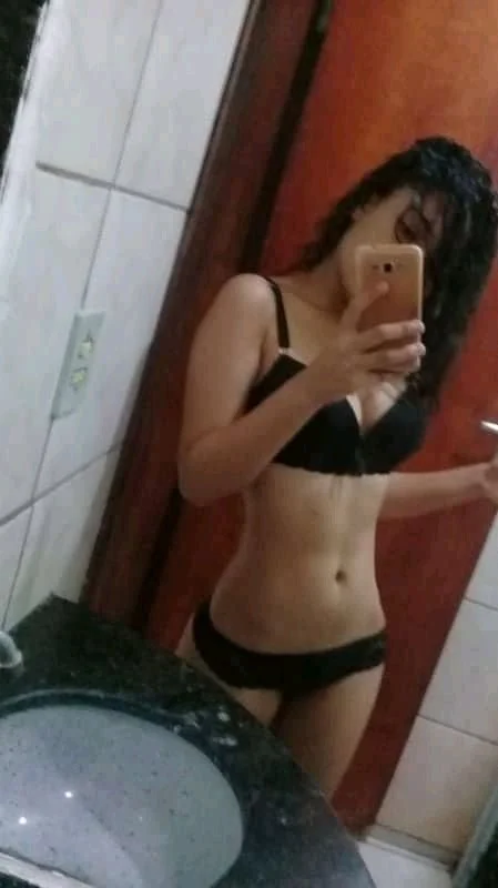 Thaynara crente de Parnamirim RN branquinha e magrinha safada image 6