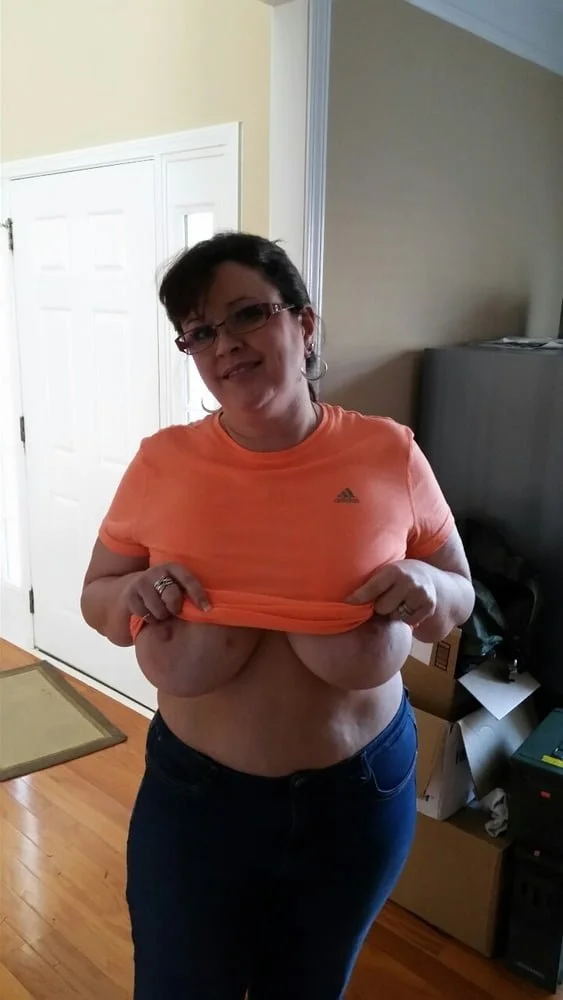 Sarah - A Curvaceous Milf From LV - Part 1. (p2) image 35